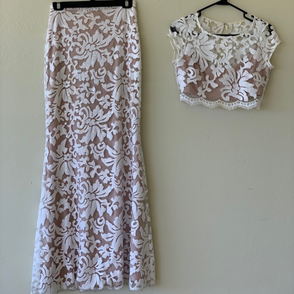 White lace dress